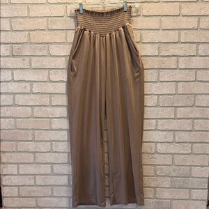 Tarse Tan casual  pants size M